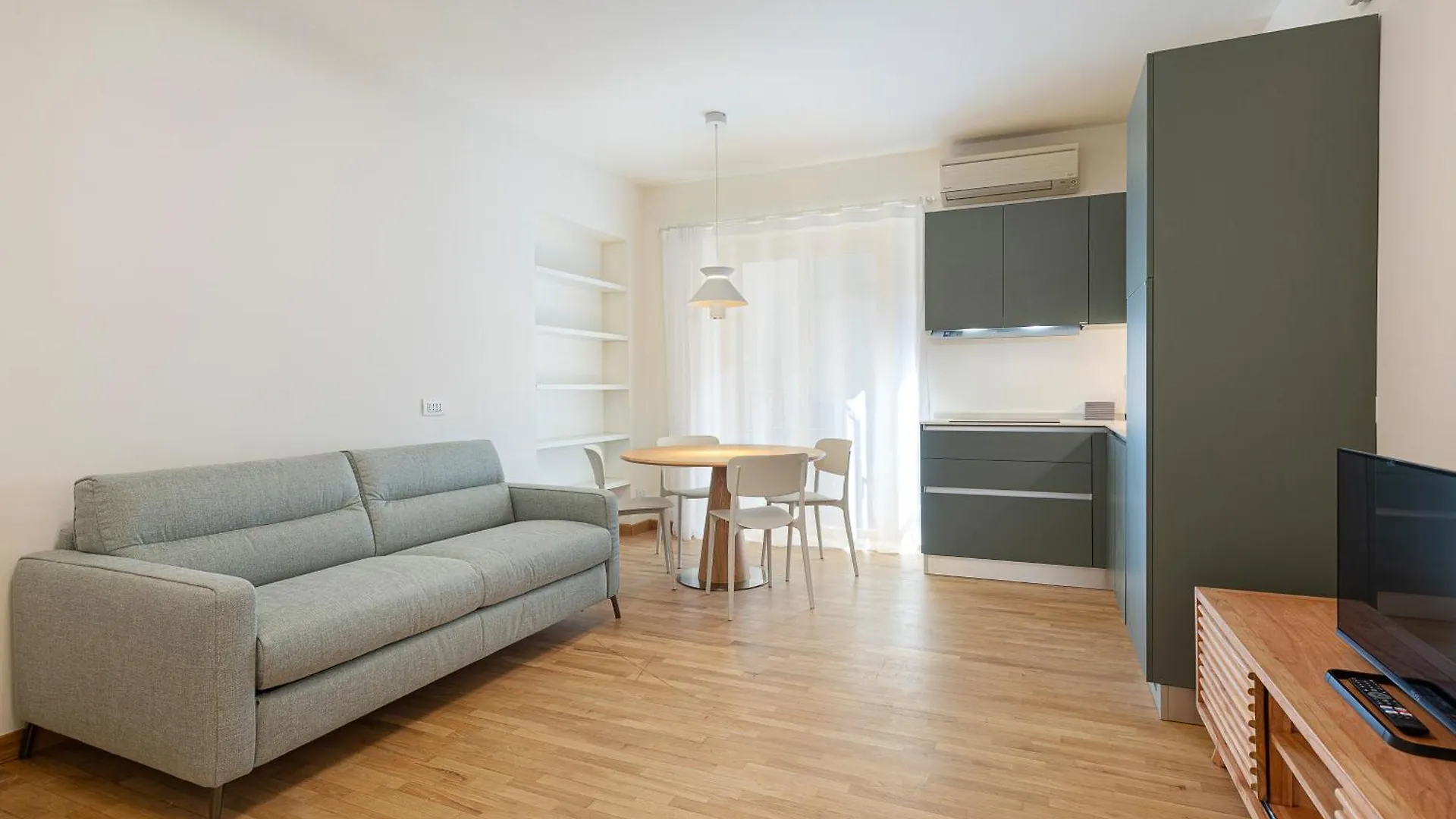 Easyhomes - Repubblica Milan 0*,  Italy