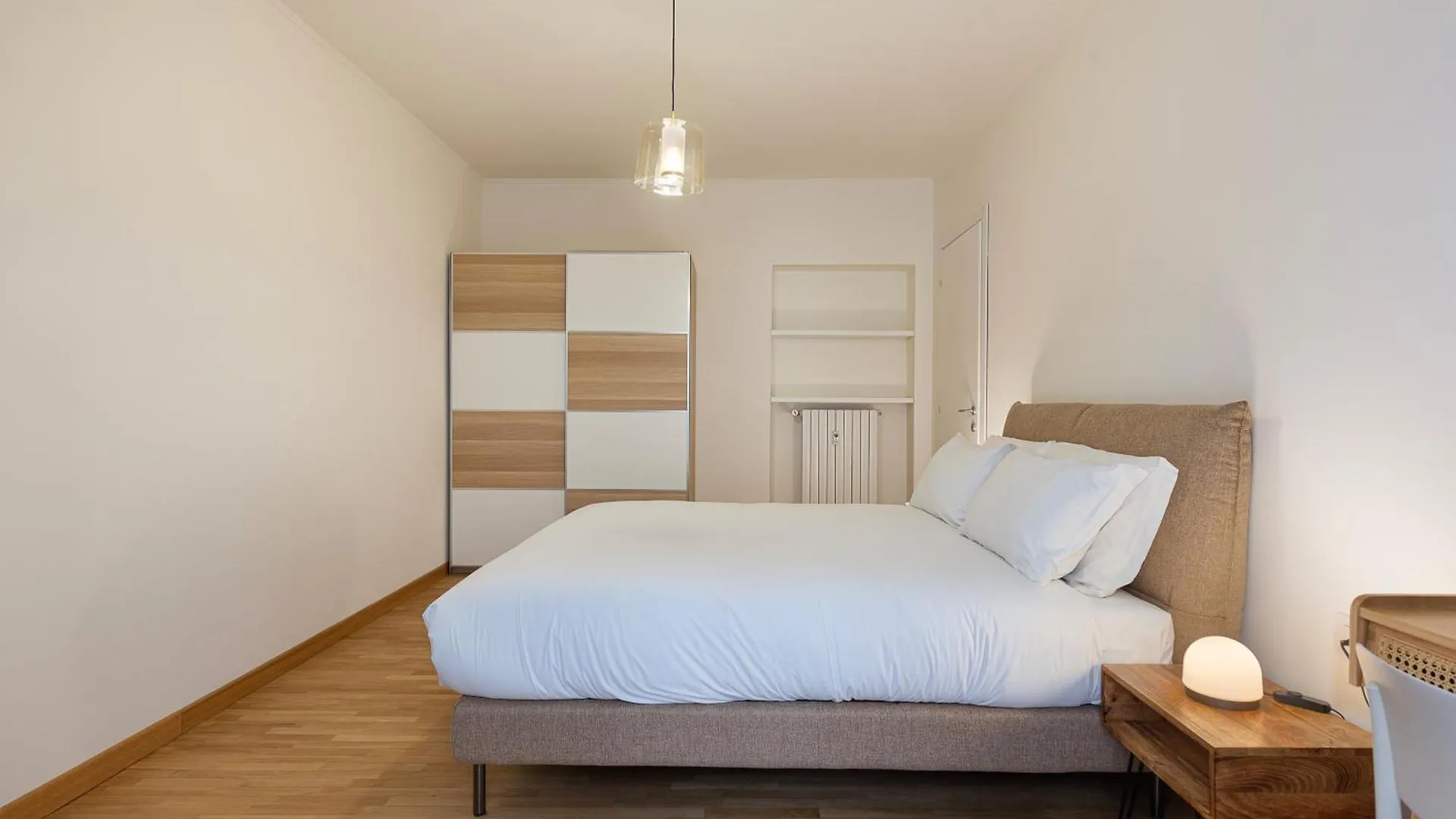 Apartment Easyhomes - Repubblica Milan Italy
