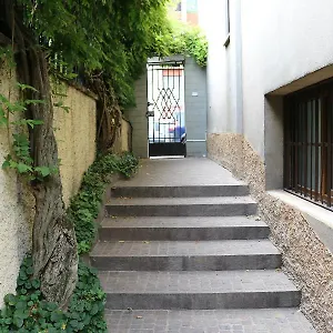 Gambara Guests House Πανσιόν